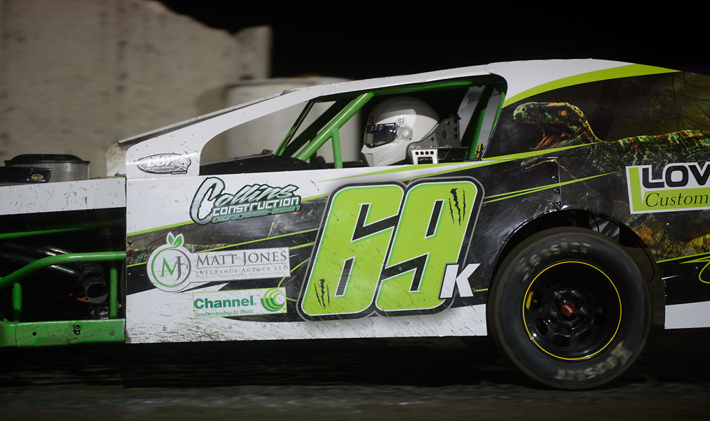 Louie Lovelace races a b-modifed car